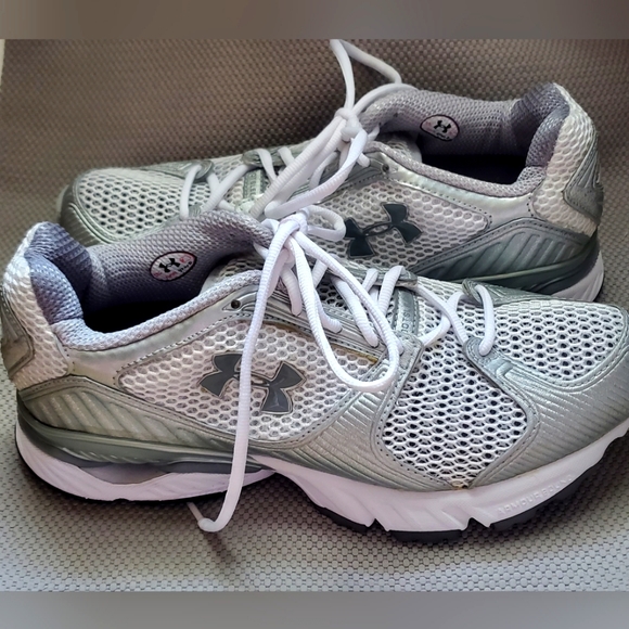 Under Armour Shoes - Under Armour women's 10 cartilage heat gear sneakers with foot sleeve